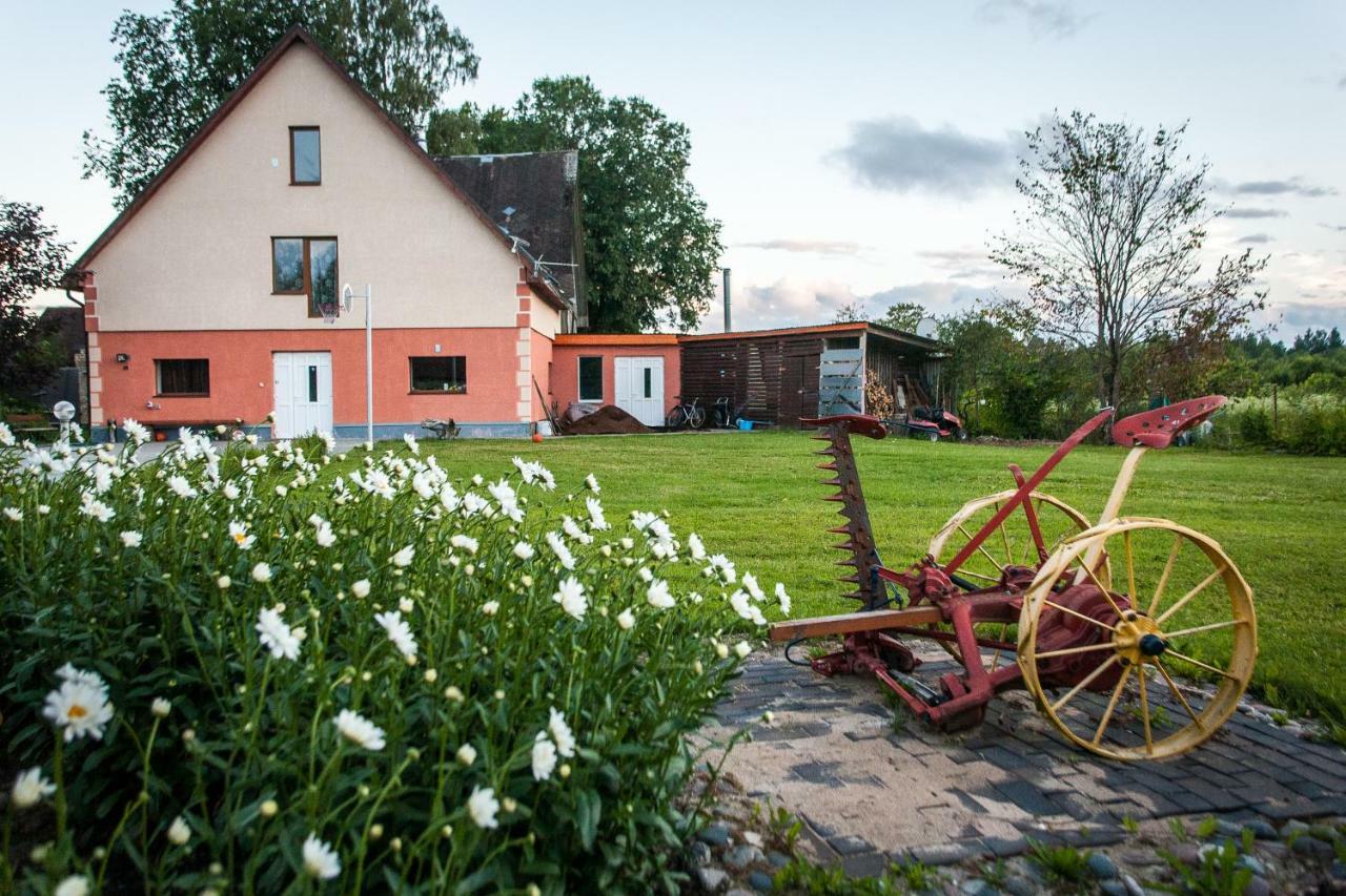 Laimnieki Hotel Augsciems Bagian luar foto